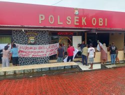 Dugaan Keterlibatan Oknum Polisi dalam Mediasi Kasus Pemerkosaan Mencedarai Institusi Kepolisian, Aksi Demonstrasi Warnai Kantor Polsek Obi