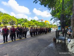 Pengamanan Humanis, Polsek Pademangan Kawal Massa Buruh Menuju Jakarta Pusat