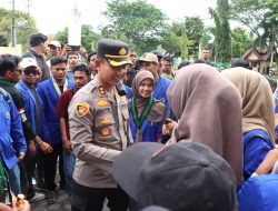 Sikap Humanis Kapolres Aceh Singkil, Aksi Mahasiswa Berjalan Damai