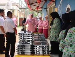 Perangi Stunting di Aceh Barat, Polres dan Bhayangkari Berikan Bantuan Gizi ke Sekolah