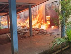 Kebakaran Hebat di SMP 5 Danowudu, Kerugian Capai Ratusan Juta Rupiah