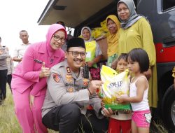 Polres Langkat Salurkan Beras Murah ke Pada Masyarakat 