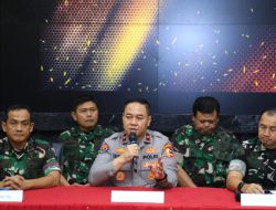 Polri dan TNI  Sinergi Pulihkan Keamanan Pasca Demo