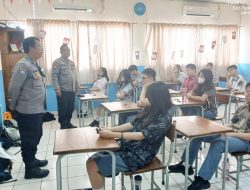 ‎Polisi Sambangi SMA Maria Della Strada, Ajak Pelajar Jauhi Tawuran dan Narkoba