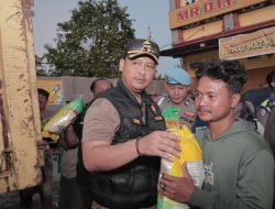 Respons Cepat: Kapolres Langkat Bawa Bantuan Kapolda Sumut ke Lokasi Pengungsian Banjir Tanjung Pura