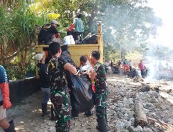 Bersih Pantai “Jabar Raksa Sagara” Tahun 2025, Wujud Nyata Kolaborasi Positif Lanal Bandung dan DKP Provinsi Jawa Barat