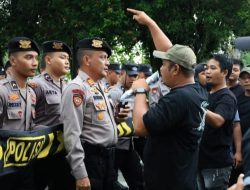 Polda Babel Gelar Simulasi Penanganan Unras di Penutupan Apel Kasatwil 2025, Skenario Tertib Hingga Anarkis ditampilkan