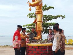 Wakil Bupati Bangka Barat Mengukuhkan Perang Ketupat sebagai Wajah Pariwisata