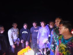 Polres Bangka Barat dan Warga Selamatkan Korban Kapal Karam di Perairan Bembang