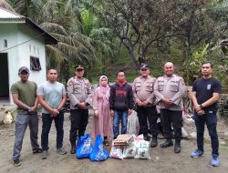 Polsek Salapian Salurkan Bantuan Sosial kepada Korban Kebakaran Rumah di Lau Tepu
