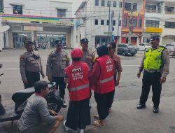 Polsek Wonocolo Laksanakan Giat Patroli Dialogis Di Wilayah Margorejo Dengan Pendekatan Humanis Dalam Rangka Harkamtibmas