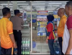 Polsek Bahorok Pasang Stiker Call Center 110 di Tempat Keramaian, Permudah Akses Pengaduan Masyarakat