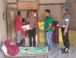 Polsek Gebang Gelar Jumat Berkah, Salurkan Bantuan Sembako Kepada Warga Kurang Mampu