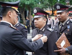 Wakapolres Metro Jakarta Utara Pimpin Penganugerahan Satyalancana Pengabdian
