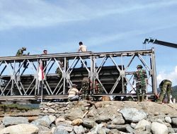 Dandim 0116/Nagan Raya Dampingi Kepala BNPB Tinjau Pemulihan Infrastruktur di Beutong Ateuh Banggalang