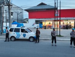Semangat Ramadhan, Polres Langkat Bersama Jajaran Bagikan 100 Nasi Sahur
