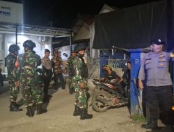 Cegah Aksi Kriminal, TNI dan Polsek Pebayuran Laksanakan Patroli Cipta Kondisi