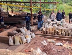 Bareskrim Polri dan Polda Babel Gerebek Lokasi Pengelolaan Pasir Timah Ilegal Di Beltim