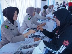 Polri Gelar Bakti Kesehatan dan Pangan Murah Serentak