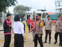 Kapolres Bangka Barat Pantau Arus Mudik di Tanjungkalian, 1.030 Pemudik Tinggalkan Pulau Bangka