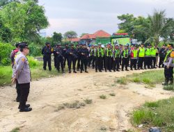 Tradisi “Per-Peran” di Tlanakan Berlangsung Meriah, Puluhan Personel Polres Pamekasan Pastikan Keamanan Kondusif