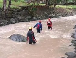 Pencarian 2 Mahasiswi yang Terseret Arus di Bandar Lampung Dihentikan Sementara