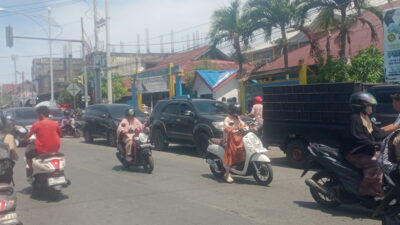 Antrean BBM di SPBU Manek Roo Picu kemacetan Parah, Pihak MTsN 3 Aceh Barat sangat mengharap Solusi Tuntas